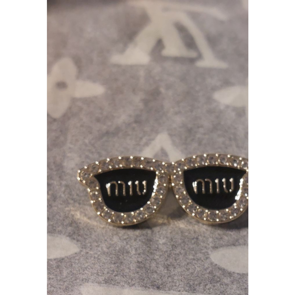 Brooch Gold and Black